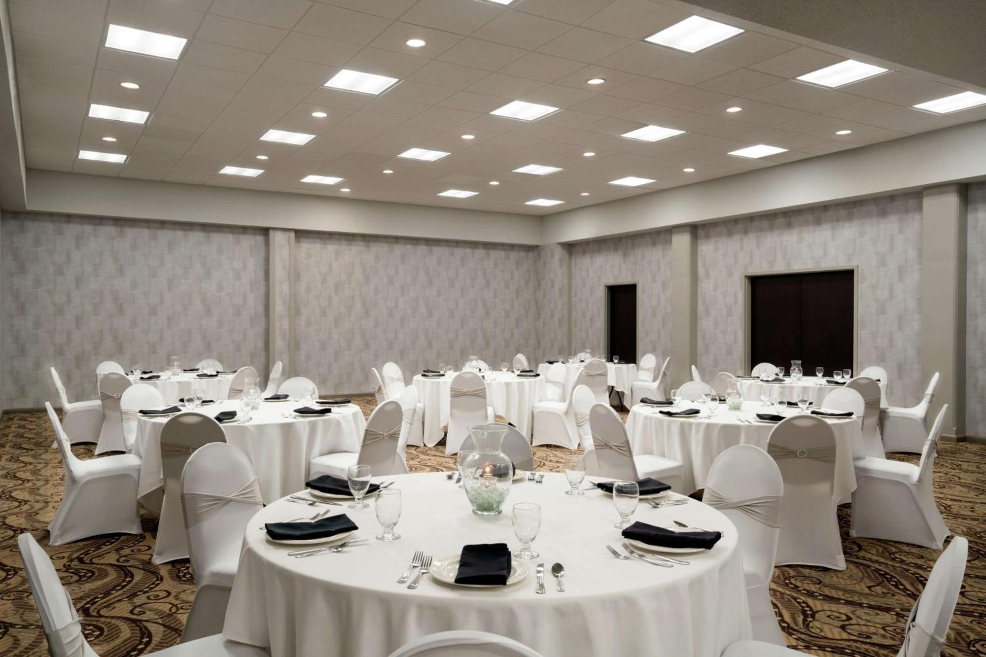 Embassy Suites Brunswick Luaran gambar