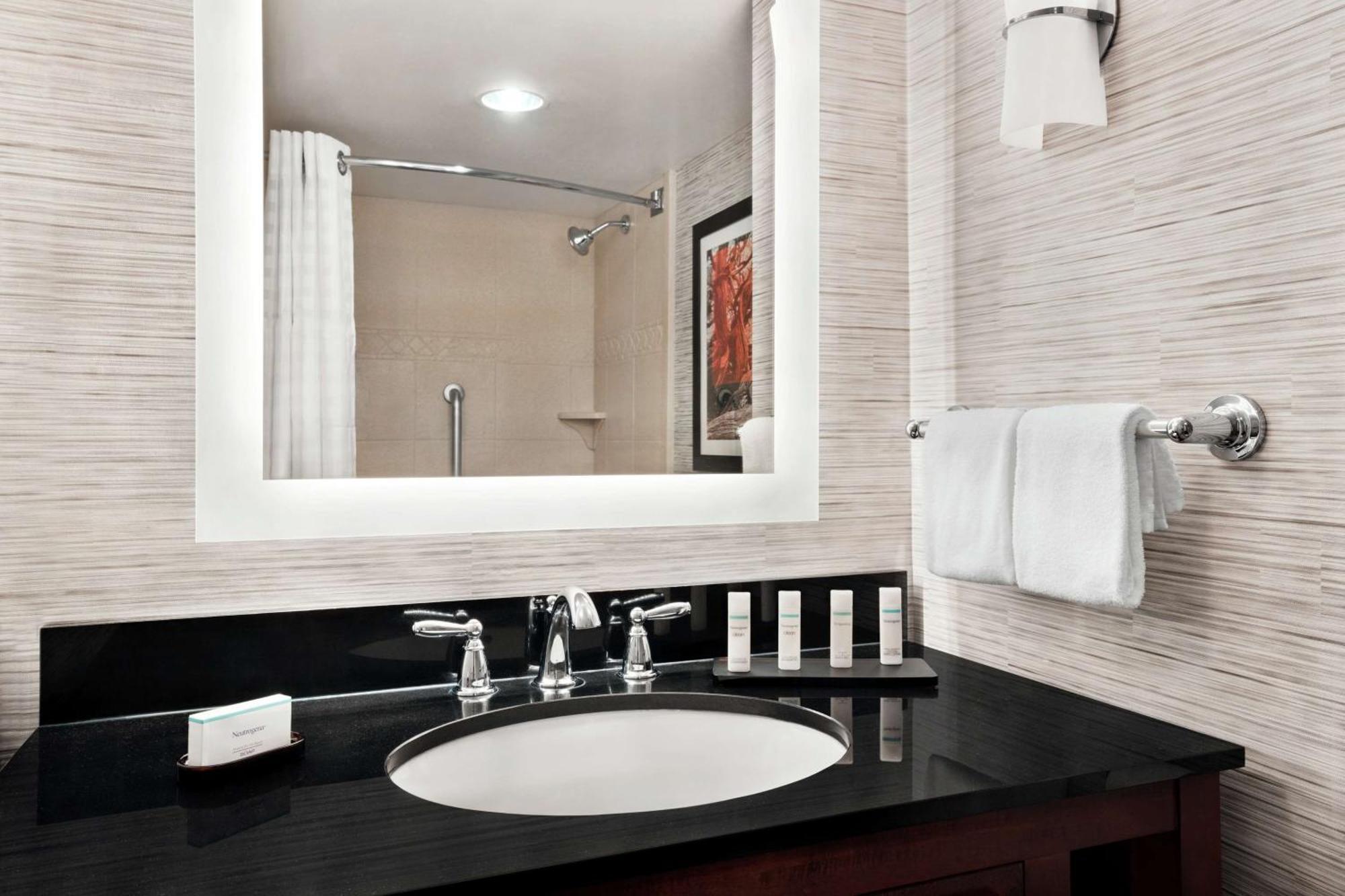 Embassy Suites Brunswick Luaran gambar