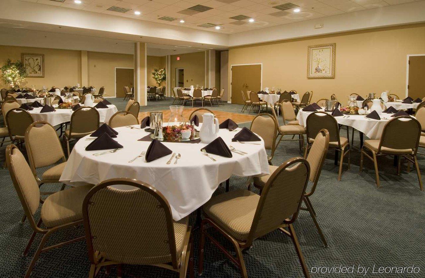 Embassy Suites Brunswick Restoran gambar